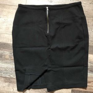 Pencil skirt with zipper detailing